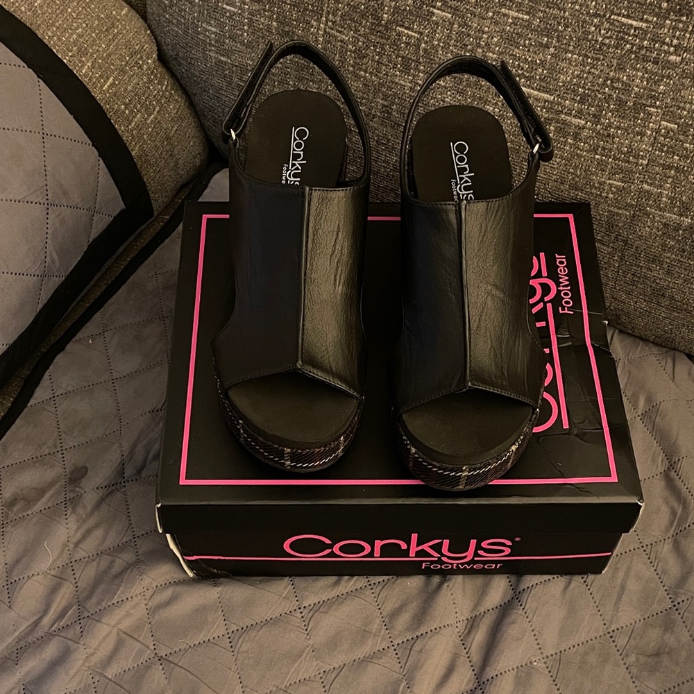 Corkys Elegant Black Platform Heels. Brand new!